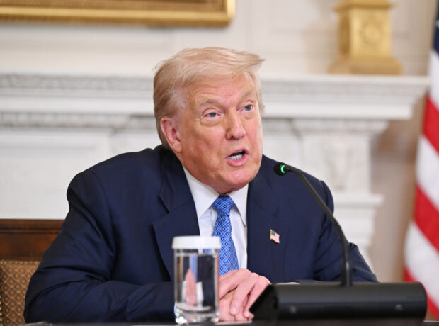 Tramp Kanadanı hədəfə aldı, yeni tariflərlə hədələdi