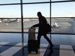 Bu hava limanında məhdudiyyətlər tətbiq olundu