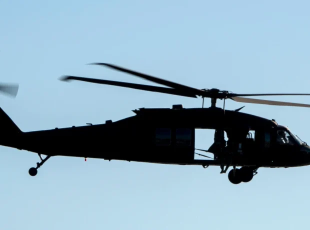 image-250130-laguna-beach-calif-us-army-sikorsky-uh-60-black-hawk-helicopter-2024-ac-924p-4b75a6