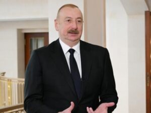 image-eliyev-cixis