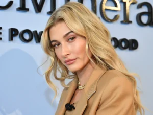 image-hailey20bareminerals1