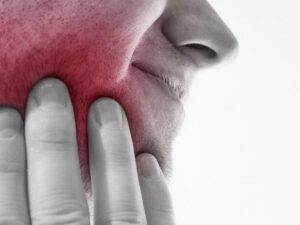 image-pain-in-mouth-min-925x425