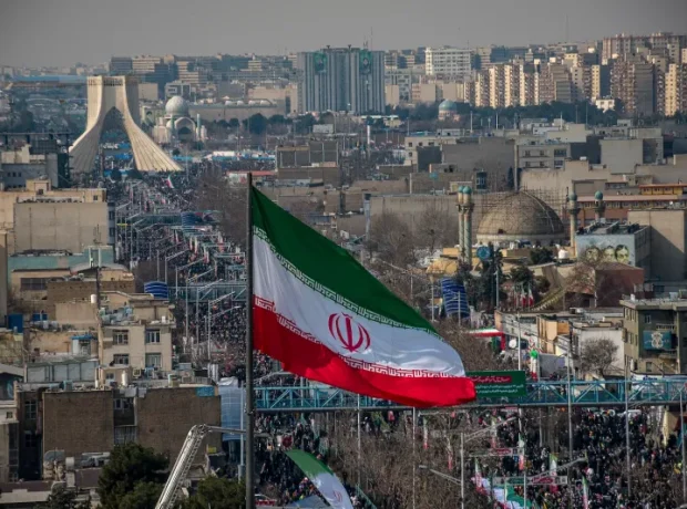 image-tehran-flag-gettyimages-2199945331-1