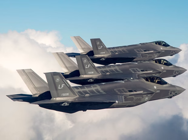 image-151123-f-ya302-112