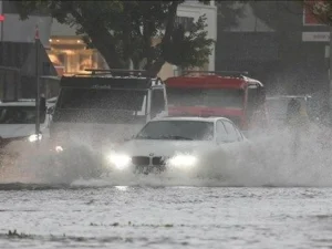 image-meteorolojiden-siddetli-ve-cok-siddetli-yagis-uyarisi