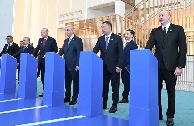 image-eliyev-turk-liderler-700x403