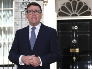 image-britain-new-prime-minister-andy-burnham-starmer-trump-2286886143-e1784550748671