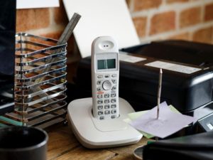 image-gecmisten-gunumuze-masa-telefonu-a6a1