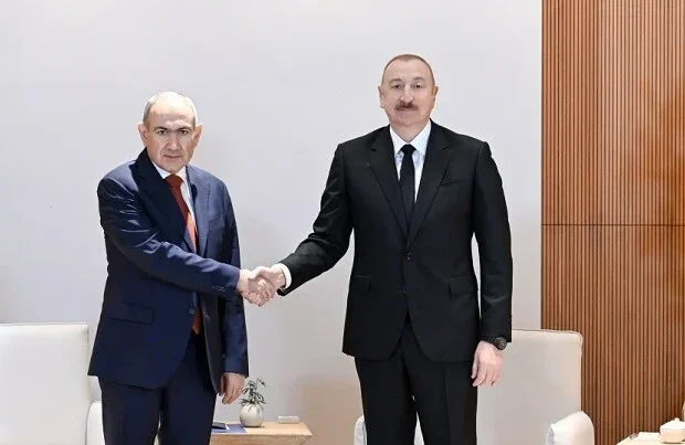image-eliyev-pashinyan-yeni-700x403