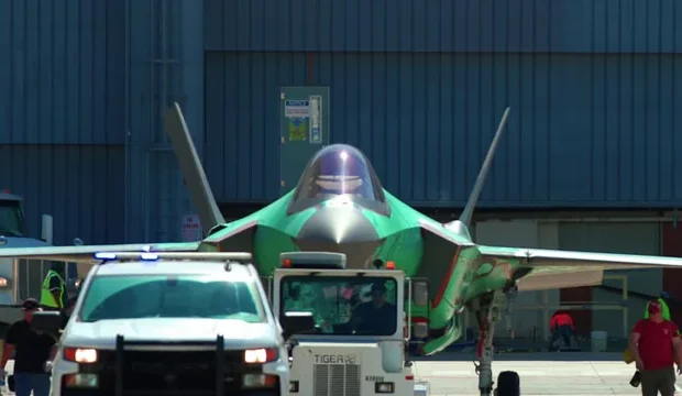 image-first-lockheed-martin-f-35a-for-germany-is-nearing-v0-n1rj8alrh1kh1