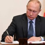 image-russias-president-putin-and-tatarstans-regional-president-minnikhanov-meet-via-videoconference
