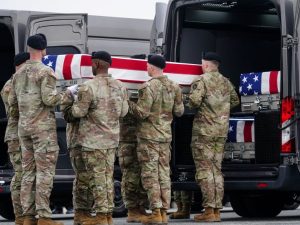 image-2026-03-07t214909z-1073829262-rc2wzjaaqbf8-rtrmadp-3-iran-crisis-transfer-usa-86