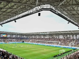 image-gence-stadionu-yeni